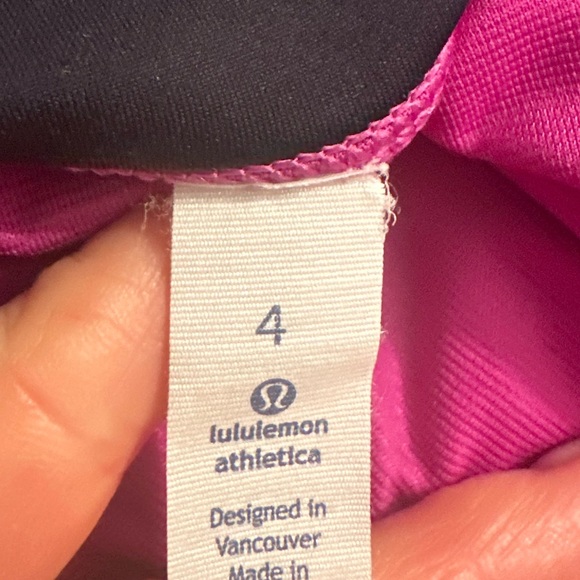 Preowned Lululemon shorts size 4 - Picture 3 of 3